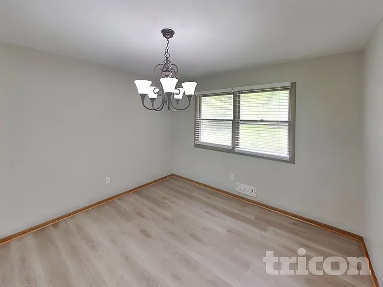 3301 Skyview Dr — Photo 7