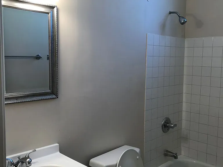 2517 Palmyra St — Photo 12