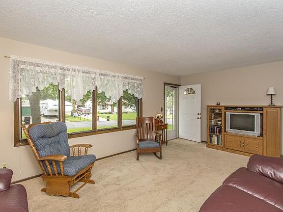 2nd image of 2232 Craig Pl N