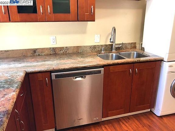3rd image of 1282 Carmel Ct #6