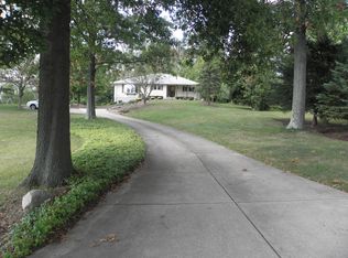 407 Meadowview Dr, Northfield, OH 44067