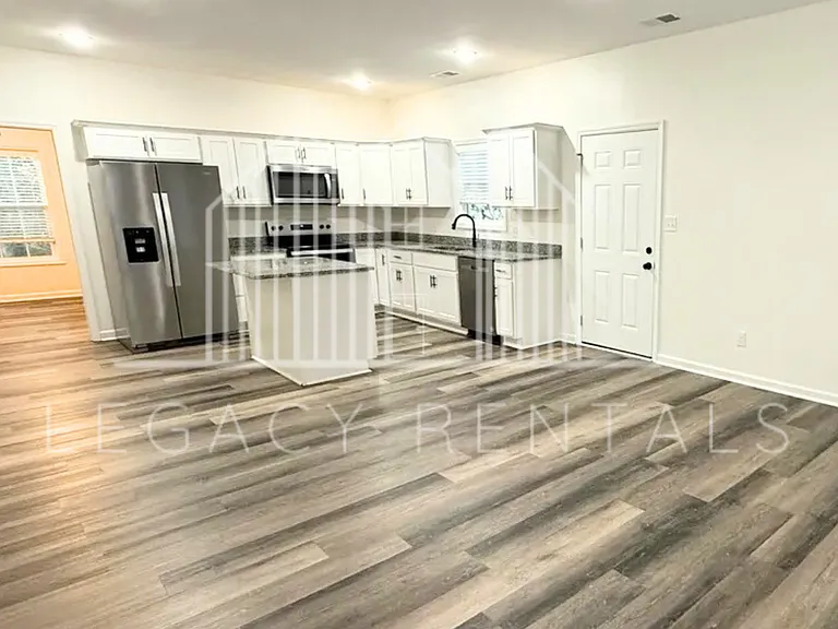 307 W Blair Ave — Photo 3