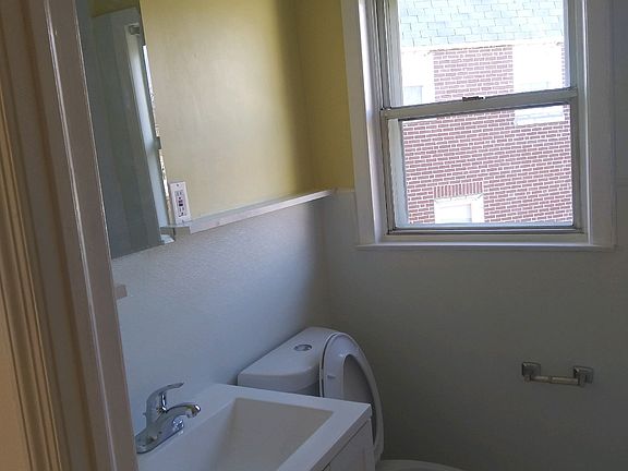Second floor bathroom 