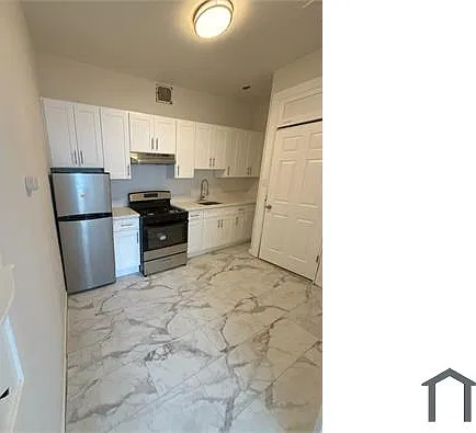 28 Robin St #6