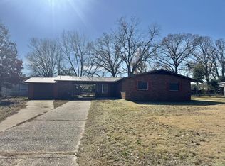 214 Plaza Dr, Daleville, AL 36322
