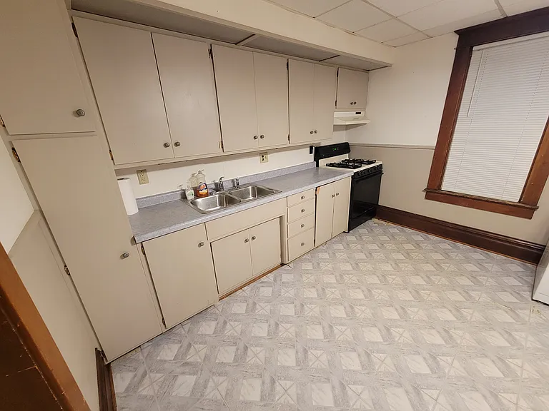 316 Red Wing Ave #1 — Photo 3