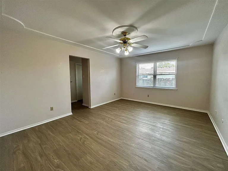 6209 Gayle Dr — Photo 17