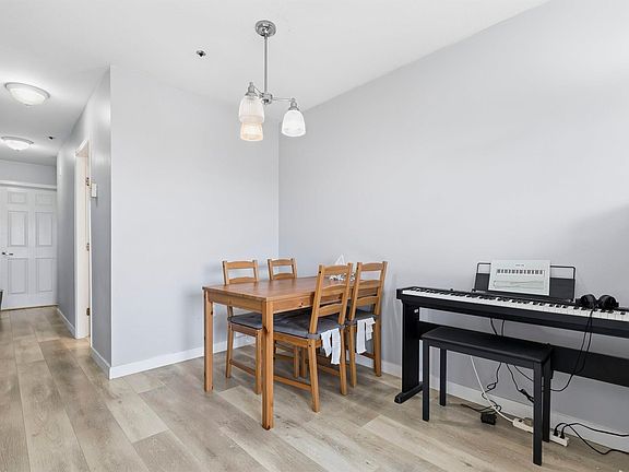 4th image of 1310 Cariboo St #303