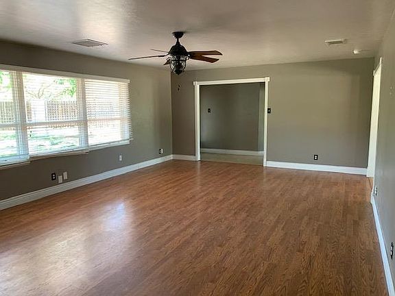 5th image of 3001 El Paso Ave