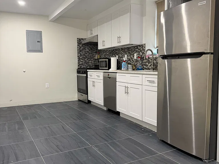 3641 Johnson Ave #1C — Photo 1