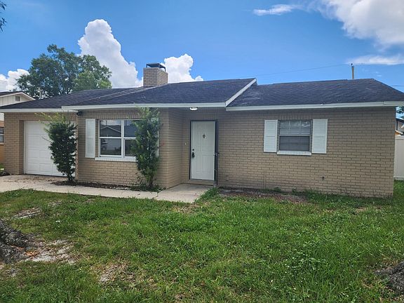 2nd image of 4624 Wisteria Dr