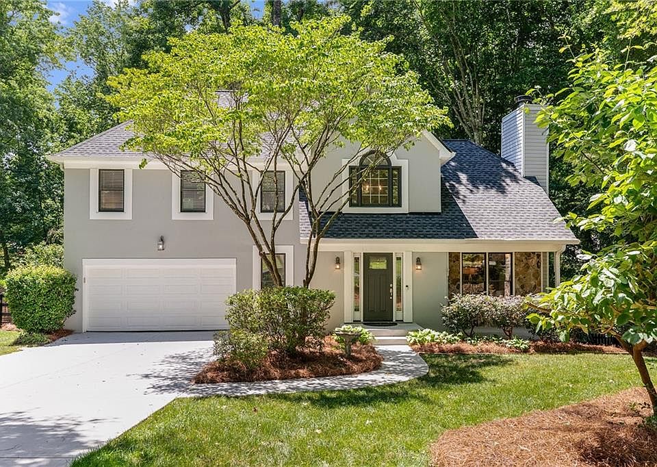 1st image of 1025 Pine Grove Dr