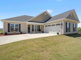 1804 Quail Ridge Ln, Perry, GA 31069