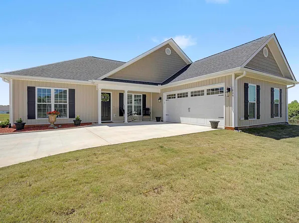 1804 Quail Ridge Ln, Perry, GA 31069
