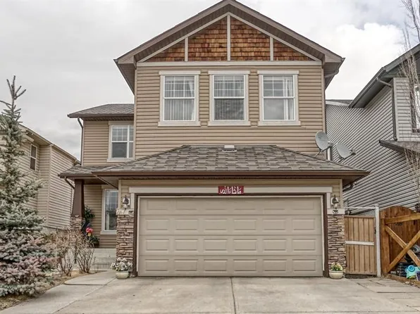 247 SW Pantego Way NW, Calgary, AB T3K 0C2