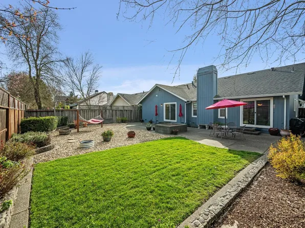 9830 Marcella Lane, Windsor, CA 95492