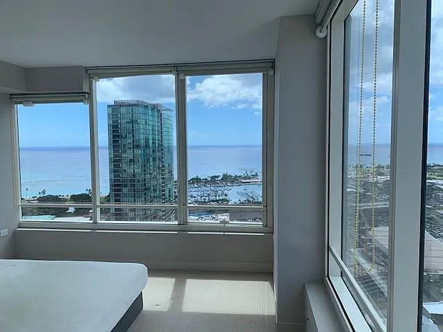 1009 Kapiolani Blvd