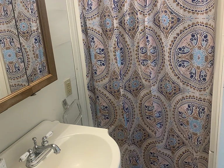 817 N Jackson St #2 — Photo 9