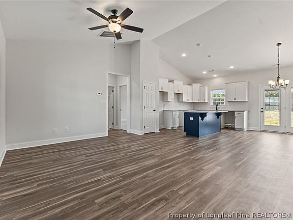 5th image of 90 Orchard Ln
