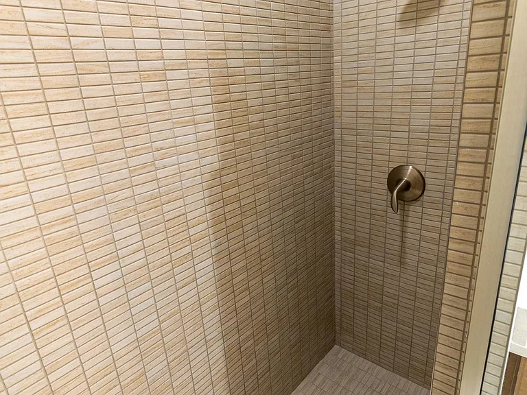 2492 Westmont Blvd — Photo 25