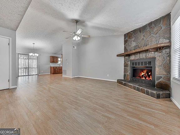 4th image of 5506 Vaughn Rd