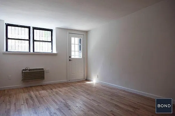 Rented by Bond New York | media 2