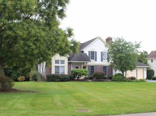 7 Old Country Ln, Fairport, NY 14450