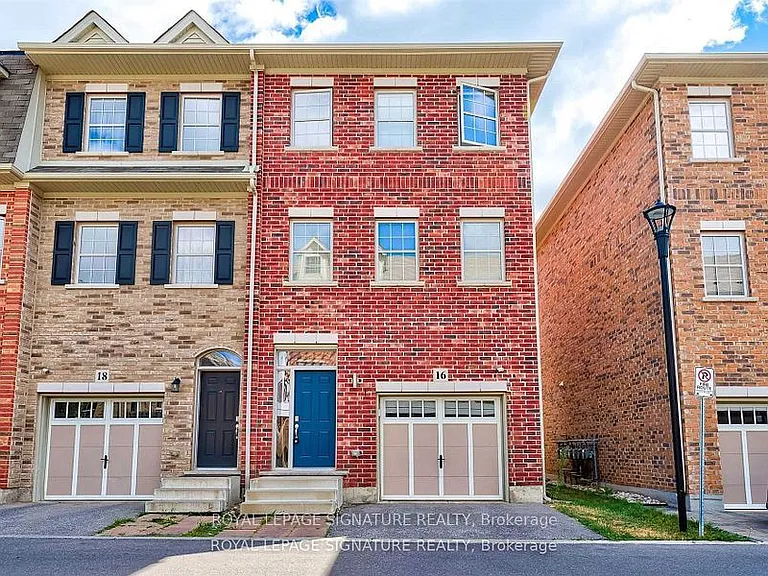 16 Whitehaven Ln #UPPER — Photo 1
