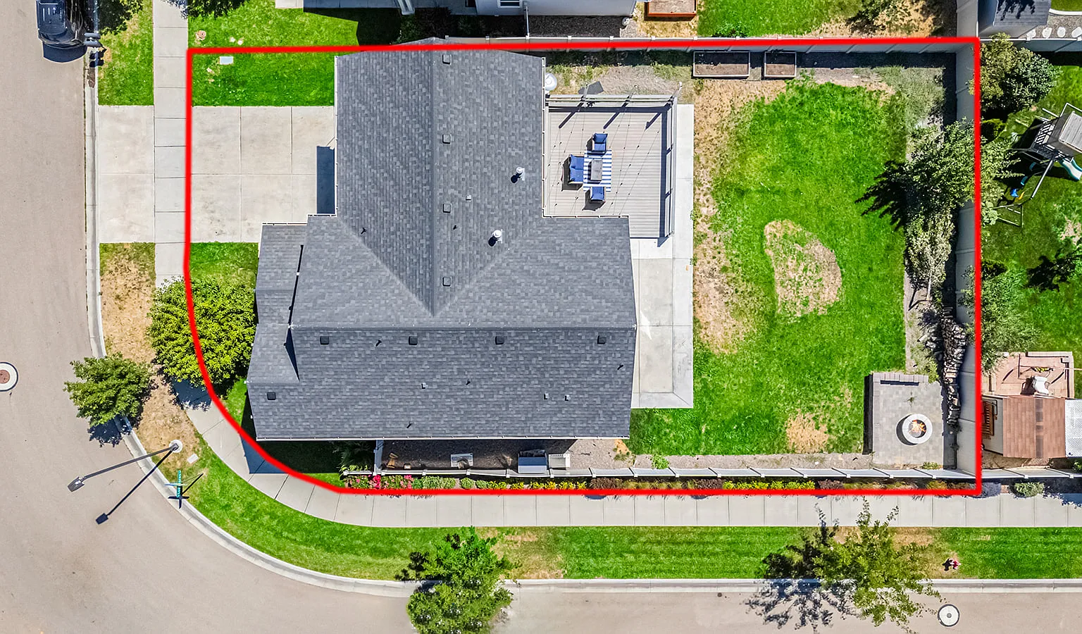4 bed, 3.5 bath, 2422 sqft, $8,000 — Photo 4