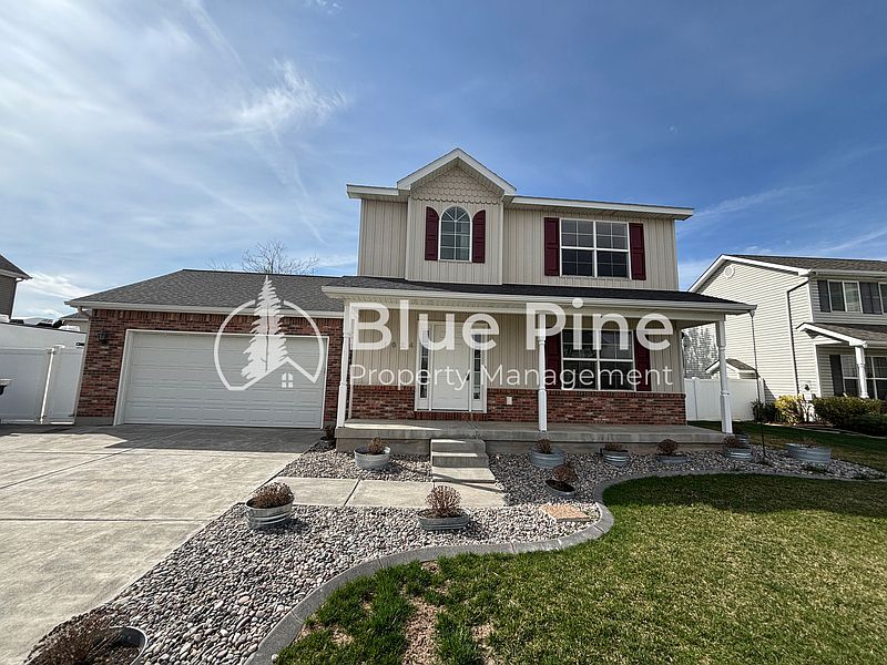 1st image of 1624 Summer Way