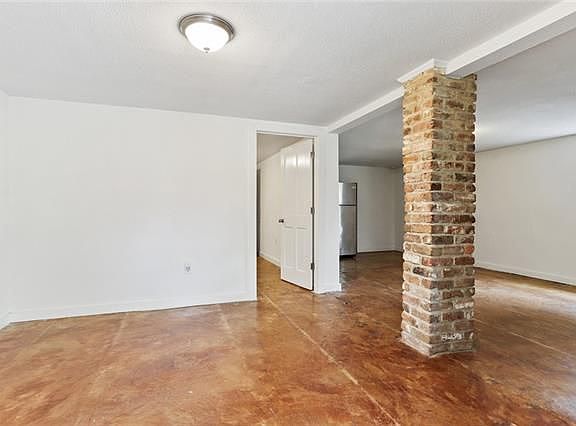 2nd image of 8126 Zimple St