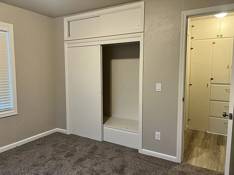 830 Oak Ter #830 — Photo 10