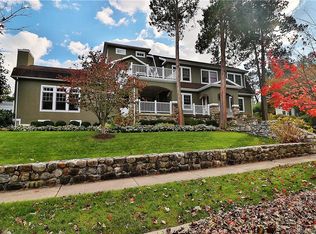 31 Chesterfield Rd, Stamford, CT 06902