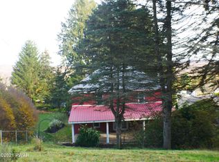 242 Hudson St, Forest City, PA 18421