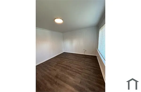 62 Harvey Pl photo 1