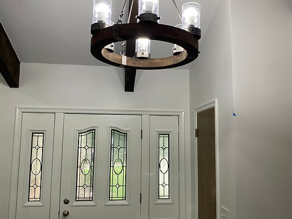 Foyer light fixture