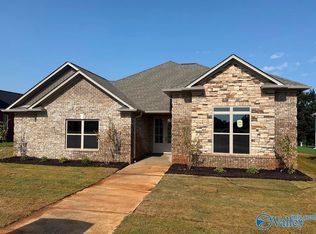 13589 Pipers Sq, Athens, AL 35611