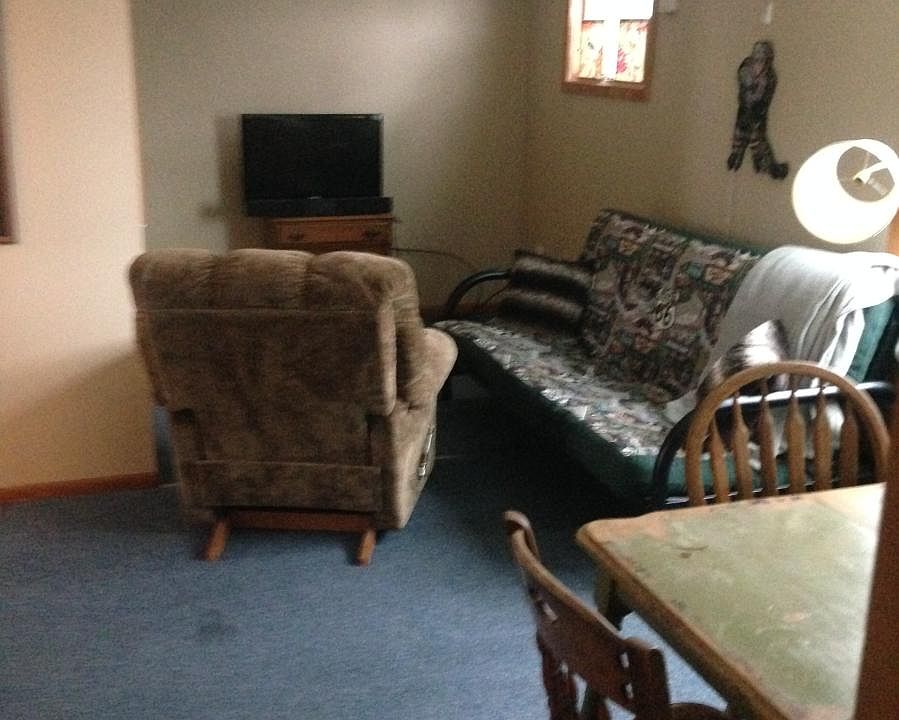 2nd image of 1417 Bemidji Ave N APT 5