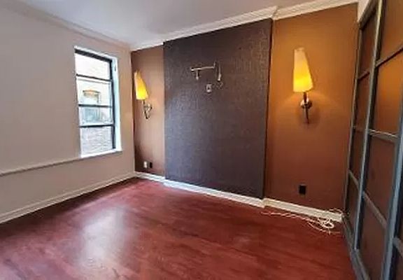 5th image of 410 Amsterdam Ave APT 4R
