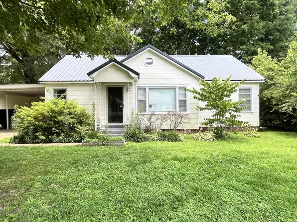 621 N 28th Ave, Humboldt, TN 38343