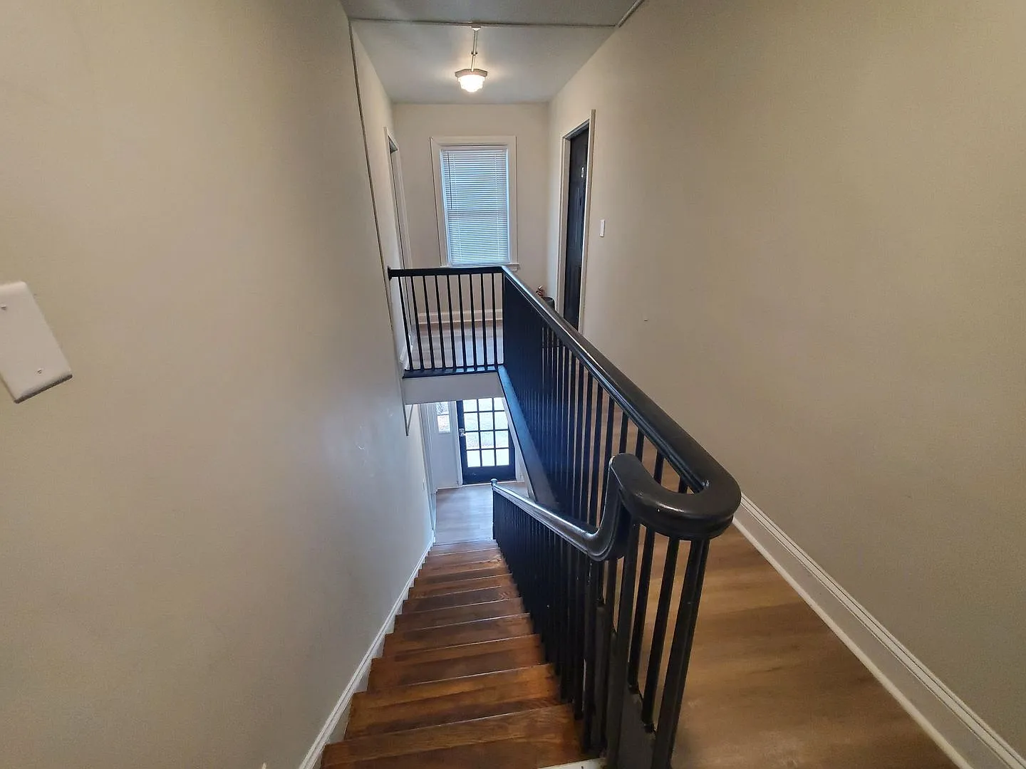 214-3 Woodrow Street~ Haymount — Photo 3