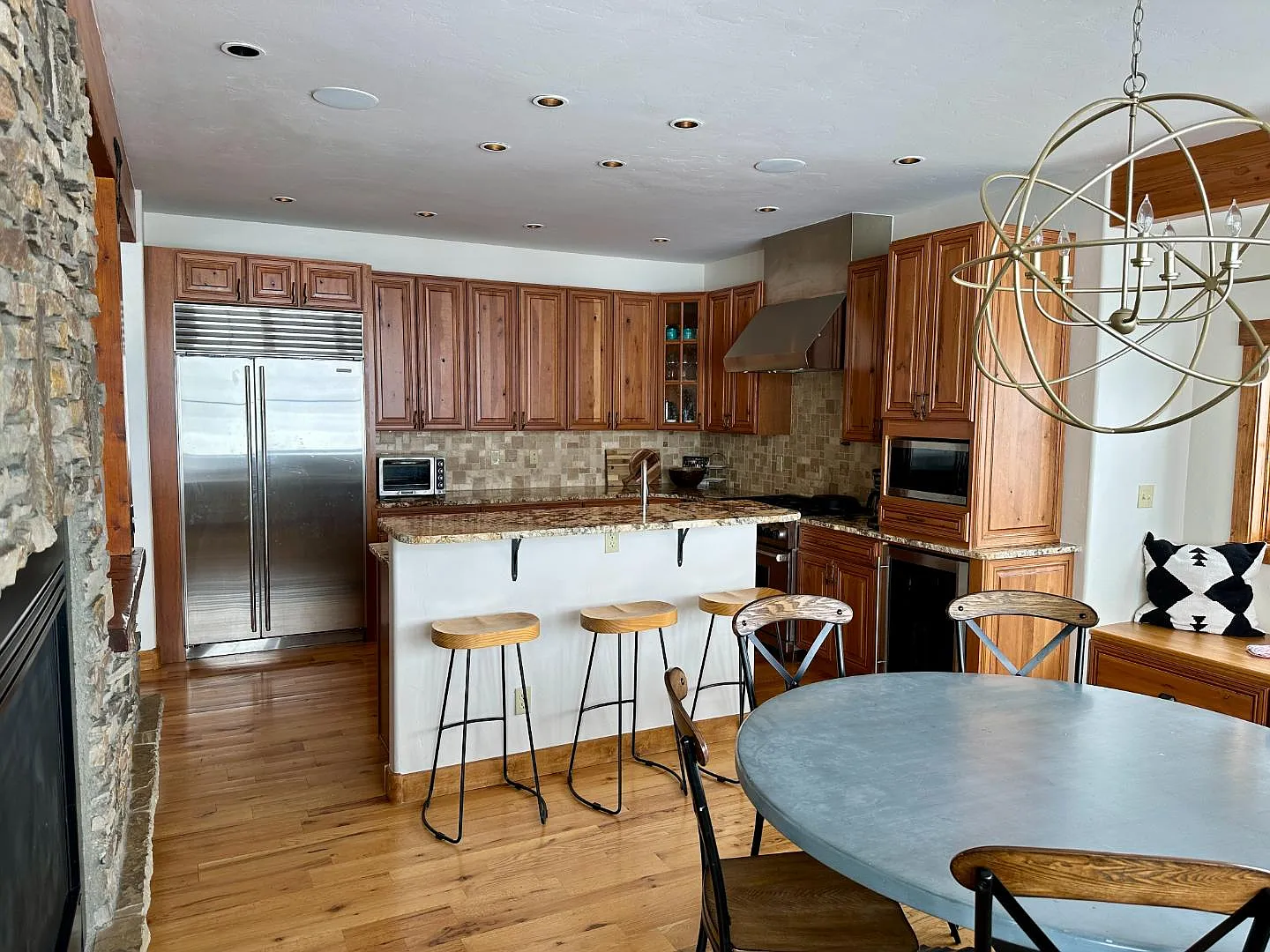 19 Shadow Lake Drive — Photo 3