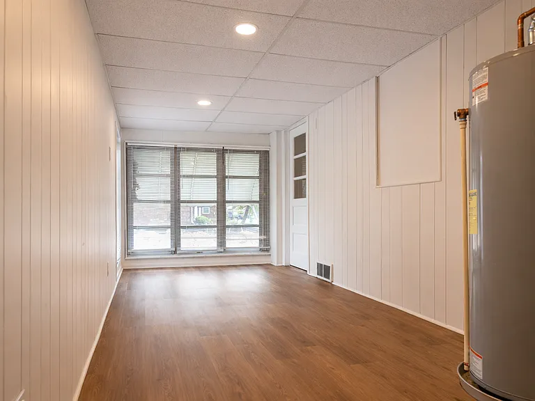 4011 Crawford Ave — Photo 12