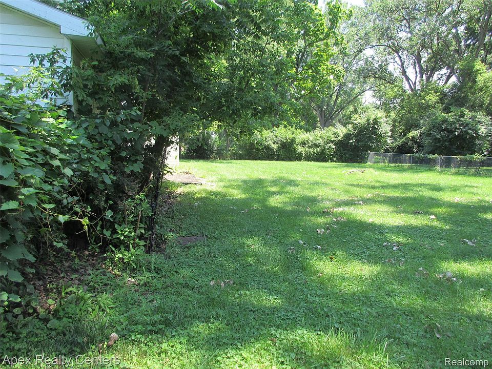 1575 Banmoor Dr, photo 9
