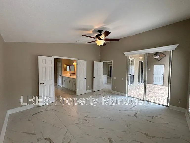 1028 Kerwood Cir — Photo 17