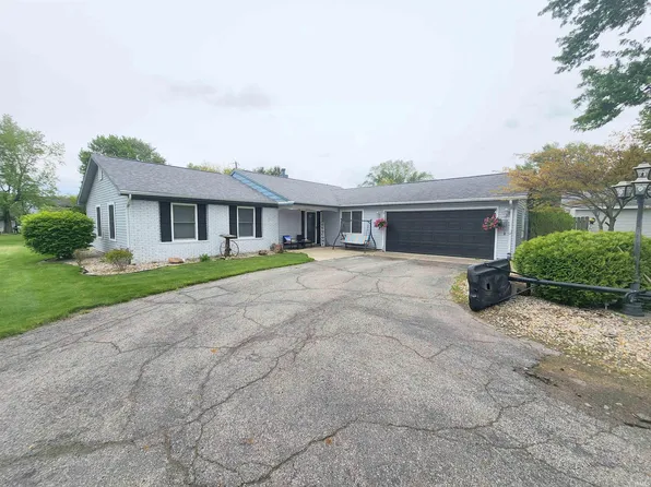 1115 Ridgewood Ln, Bluffton, IN 46714