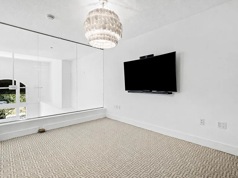 701 S Olive Ave #119 — Photo 12