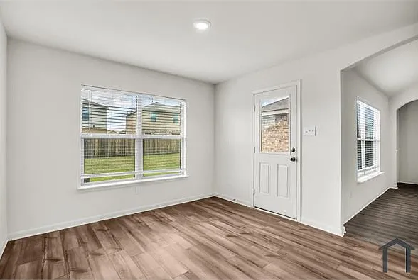 3107 Angus Dr — Photo 10
