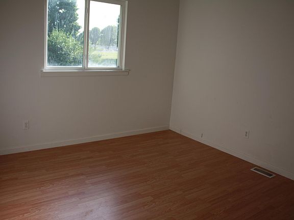 5th image of 1310 Boardwalk Ave