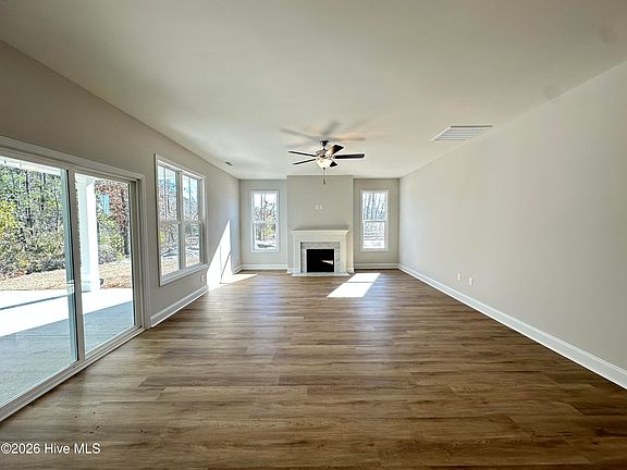 5th image of 47 N Bandwheel Way